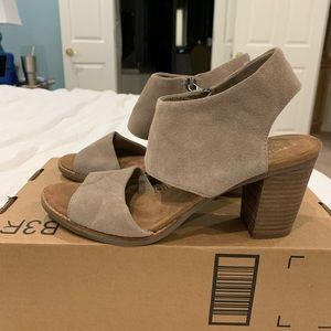 Toms Majorca suede shoes